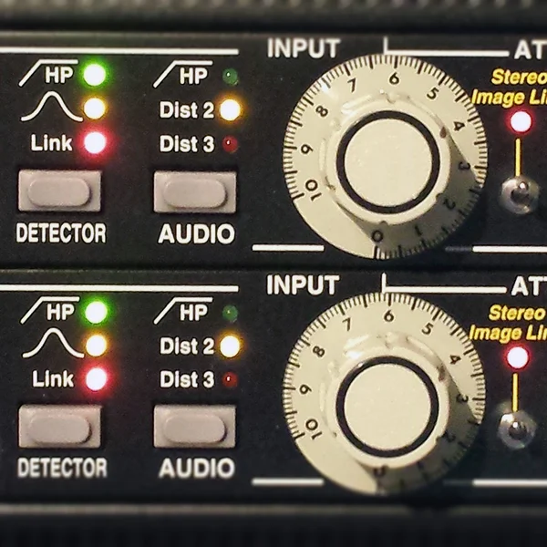 Empirical Labs EL8-X Distressor
